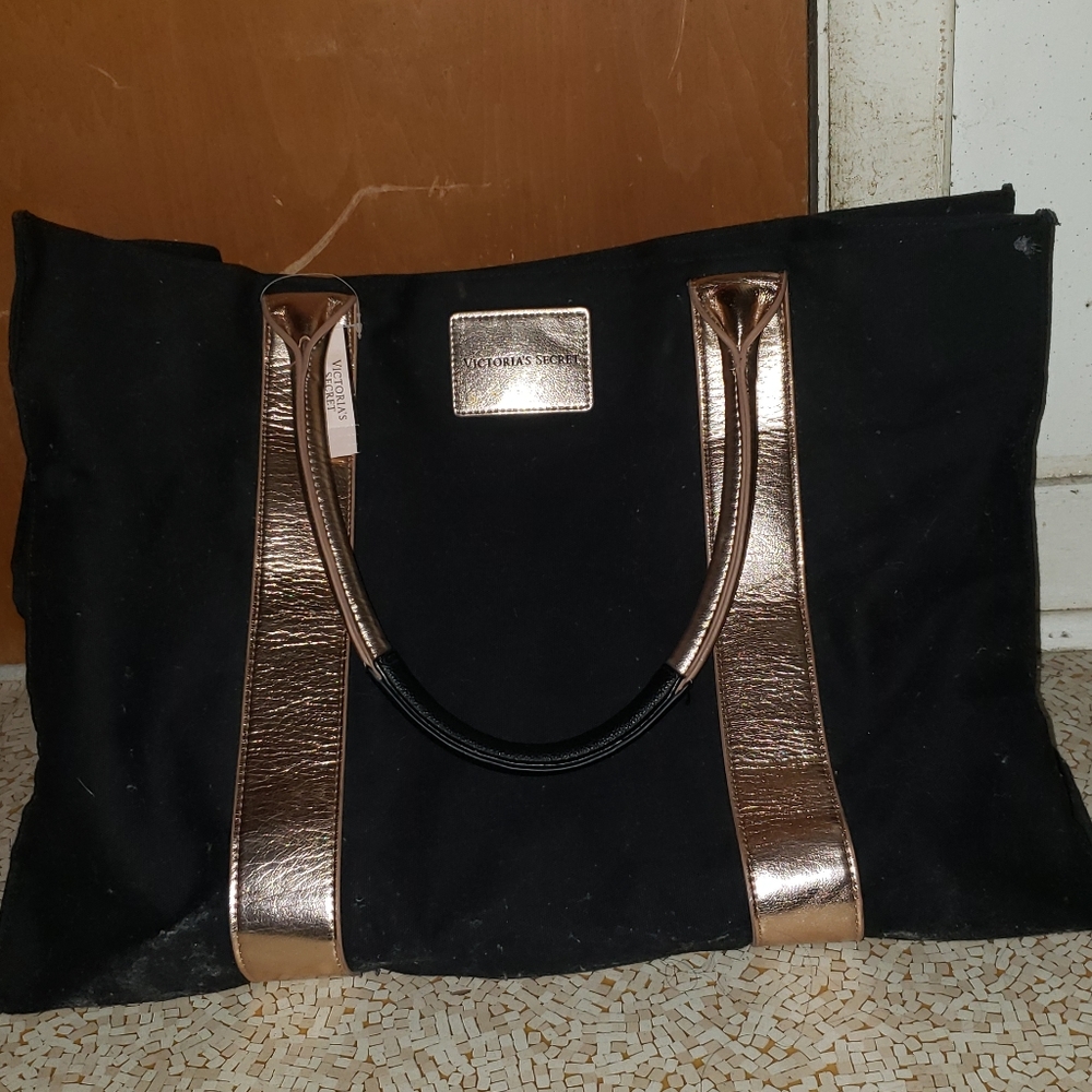 VS tote